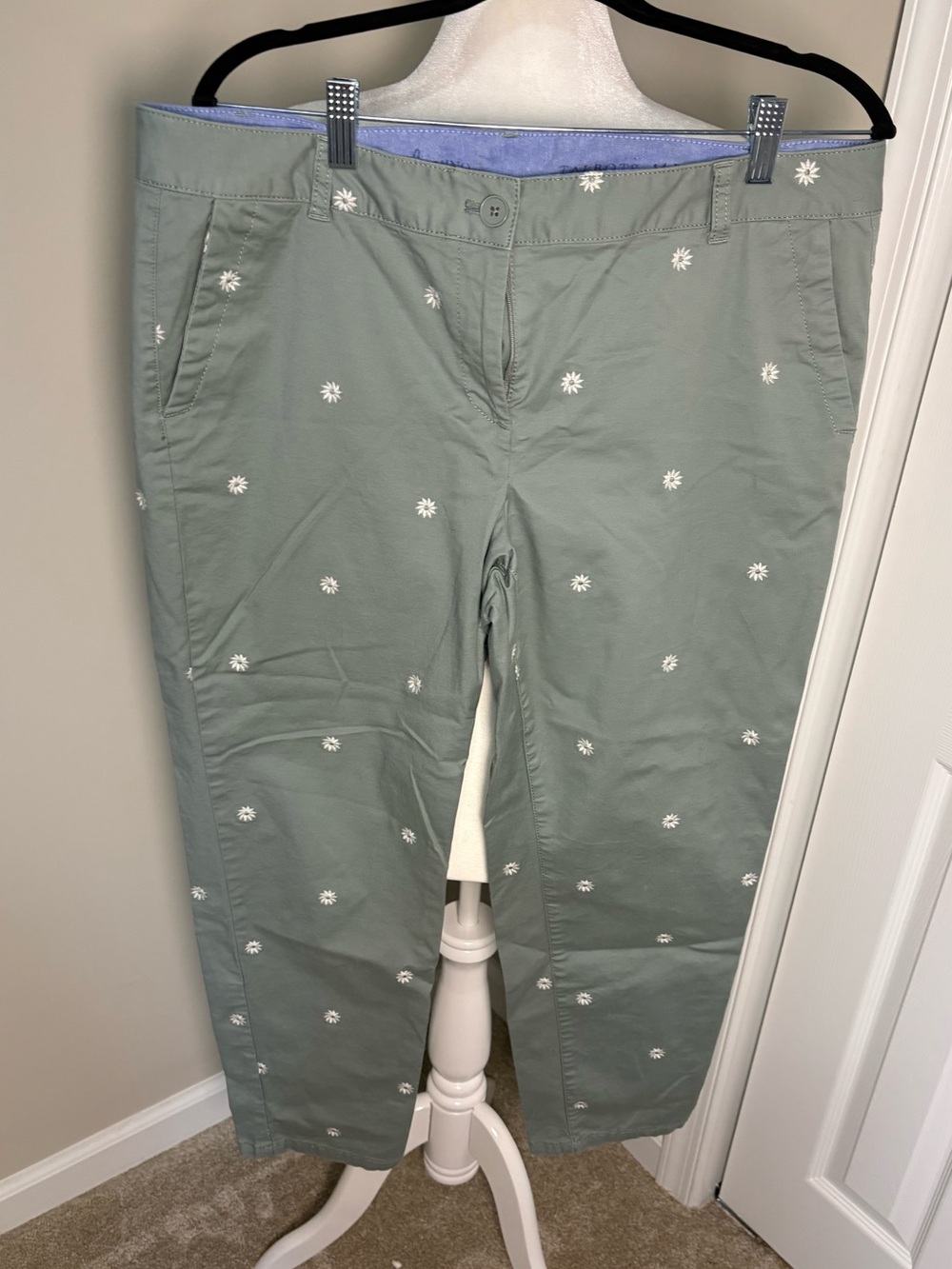 Talbots embroidered chino pants - Picture 2 of 5